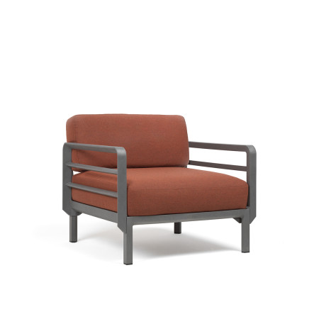 Fauteuil NARDI Maximo, structure Basalto, coussins Sunbrella Cannella