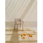 Fauteuil Trill tortora, jeu d’ombres