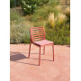Chaise Doga Bistrot marsala sur la terrasse
