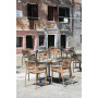 Fauteuils Doga tabacco sur une place de Venise