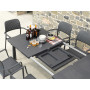 Fauteuils Bora antracite en terrasse