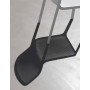 Chaise Bit antracite, détail de l’assise ajourée