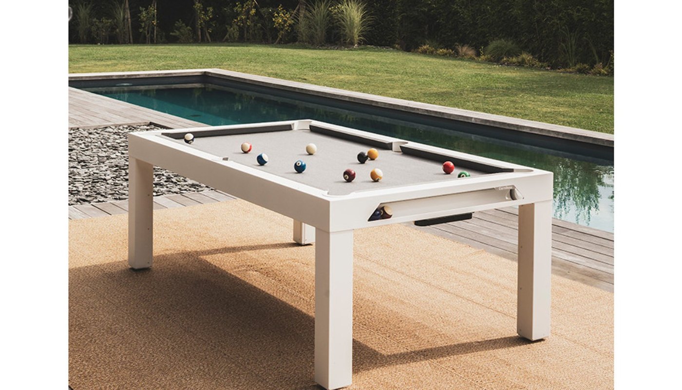 Billard Classic in & outdoor blanc Cornilleau au bord d’une piscine
