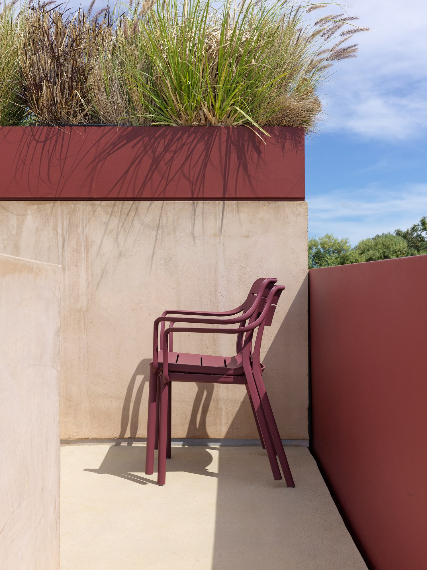 Fauteuils Cassia empilés