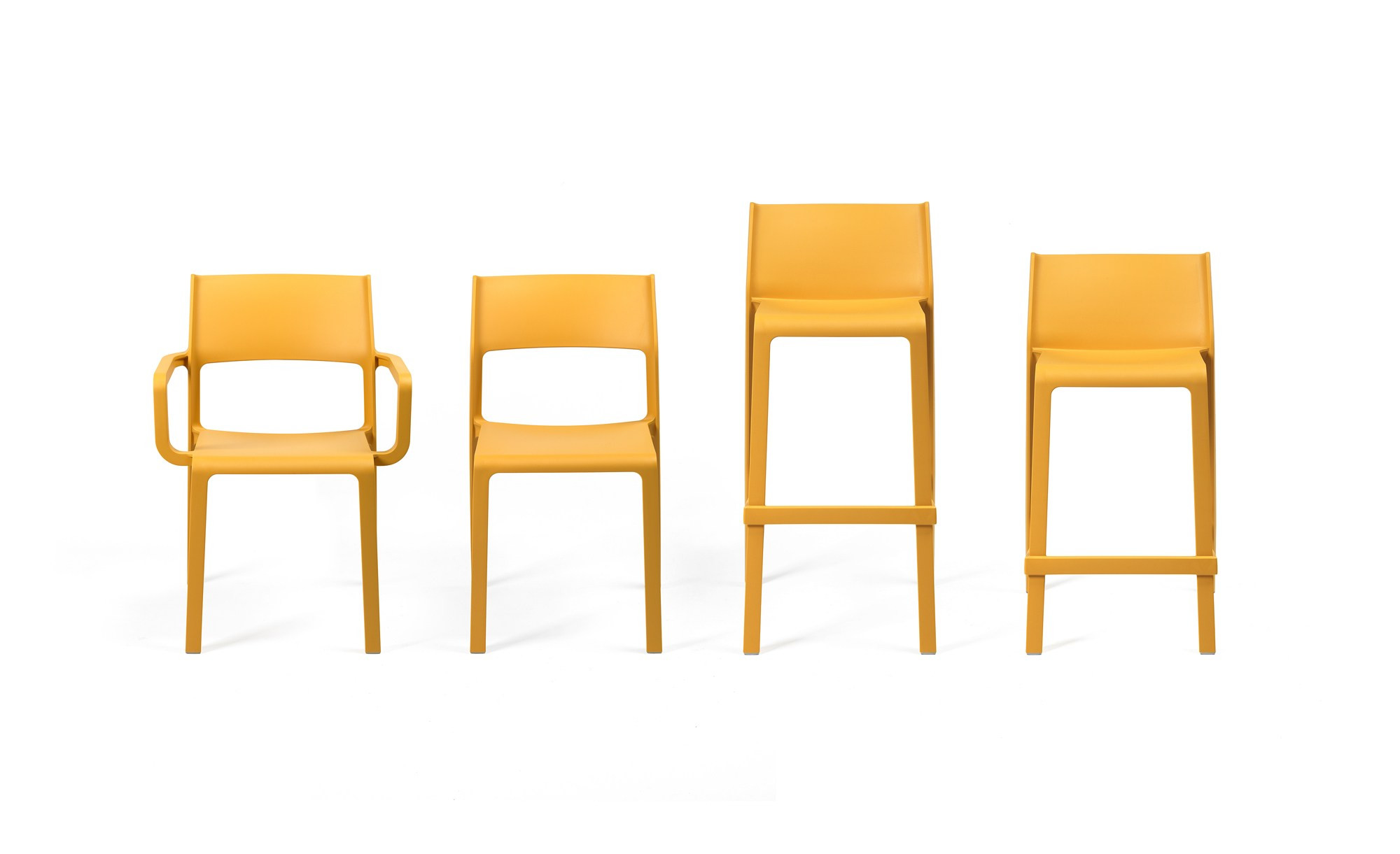 La collection Trill : fauteuil, chaise bistrot et tabourets
