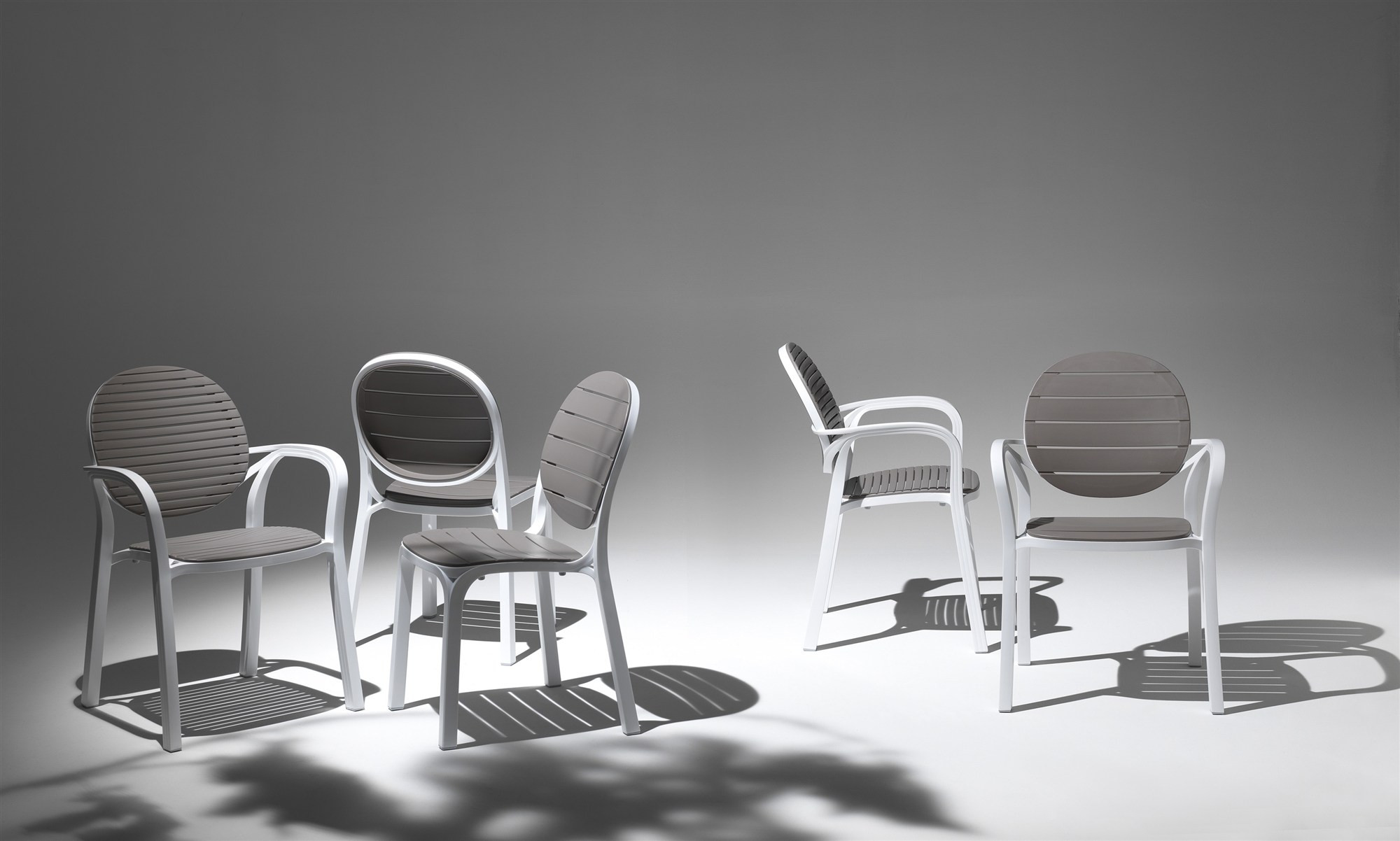 La collection Erica : fauteuil Palma et chaise Erica