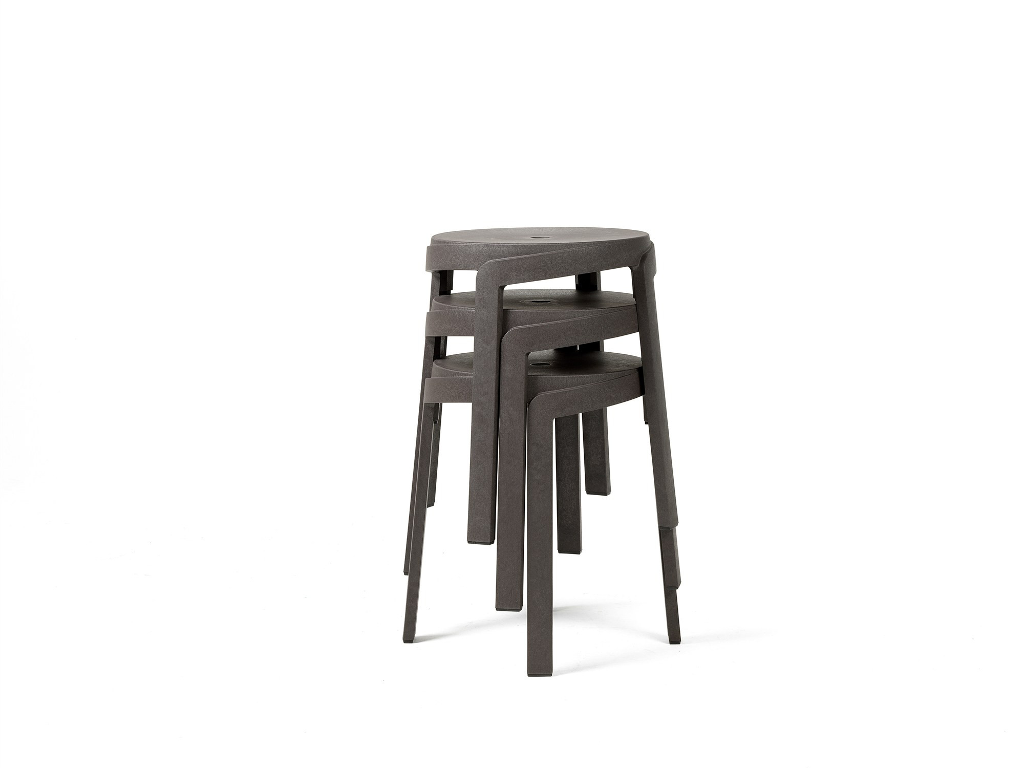Tabourets Stack Mini terra empilés